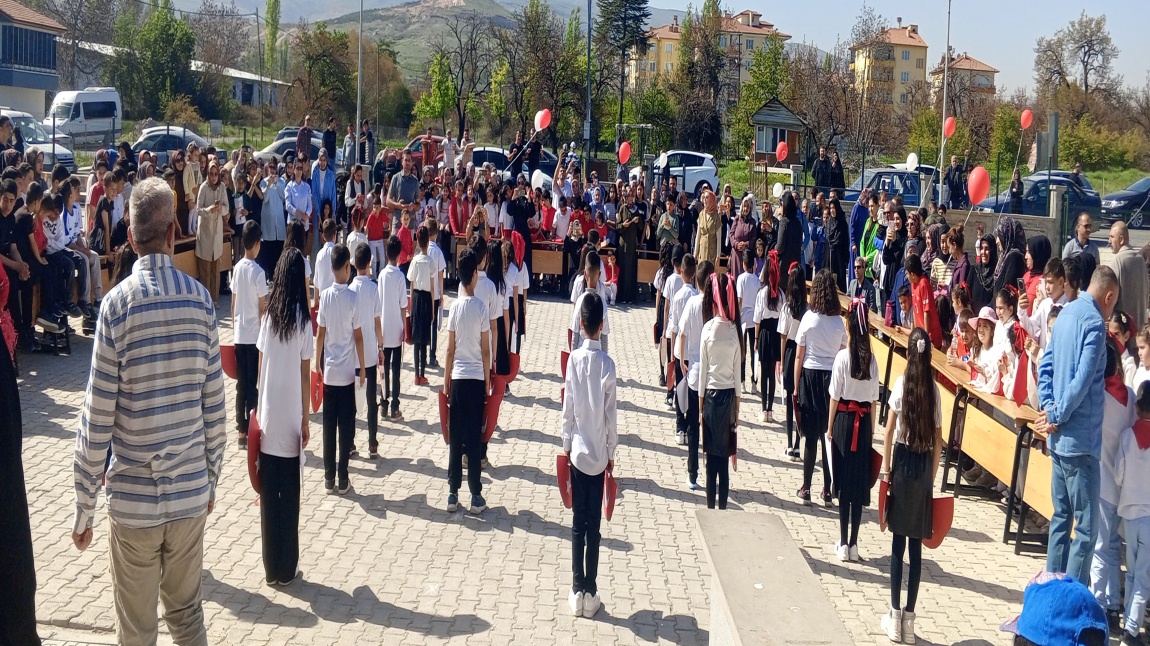 23 NİSAN ULUSAL EGEMENLİK VE ÇOCUK BAYRAMI